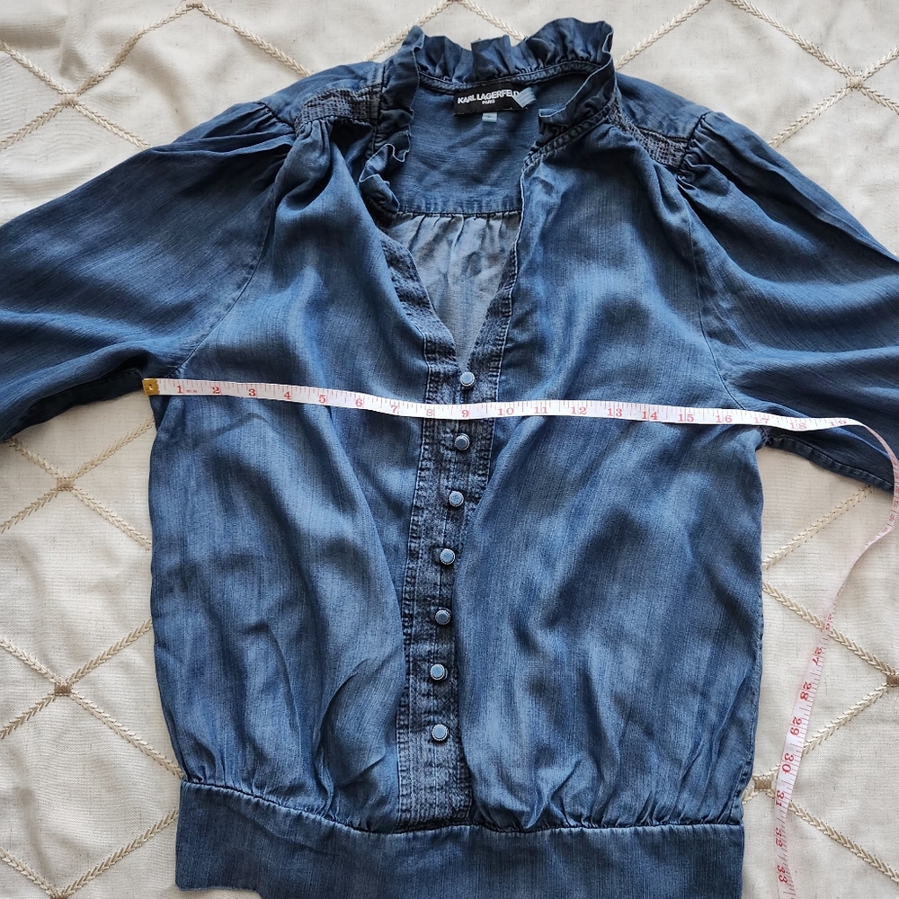 KARL LAGERFELD PARIS Ruffle Trim Chambray Blouse Sz: S - Picture 9 of 11